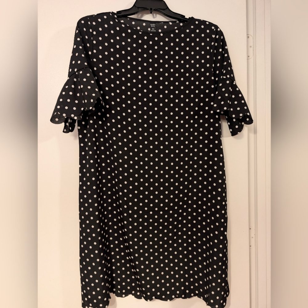 NWOT Emery Rose Polka Dot Scalloped Shift Dress XXL Black White Flutter Sleeve